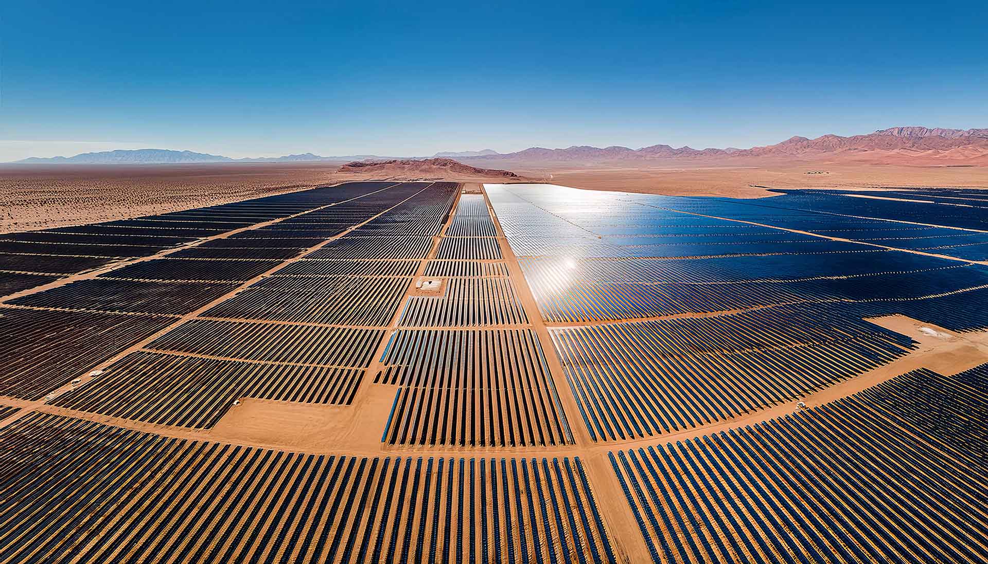 How Solar farms work in the Middle East